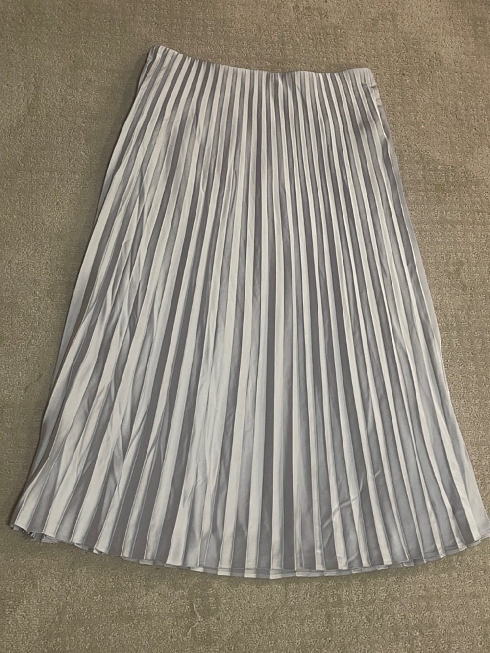 J crew medium Pleated Satin Midi Skirt Light Gray silver elastic waist accordion